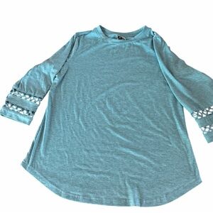 Blue Automet Spring Tee shirt with circular cut out sleeve design. Never Worn. L